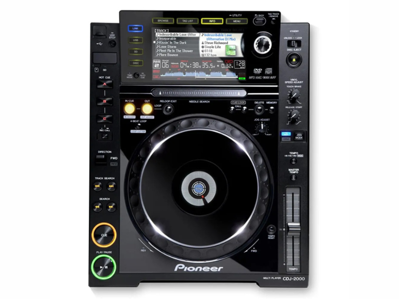 CDJ2000 NXS2